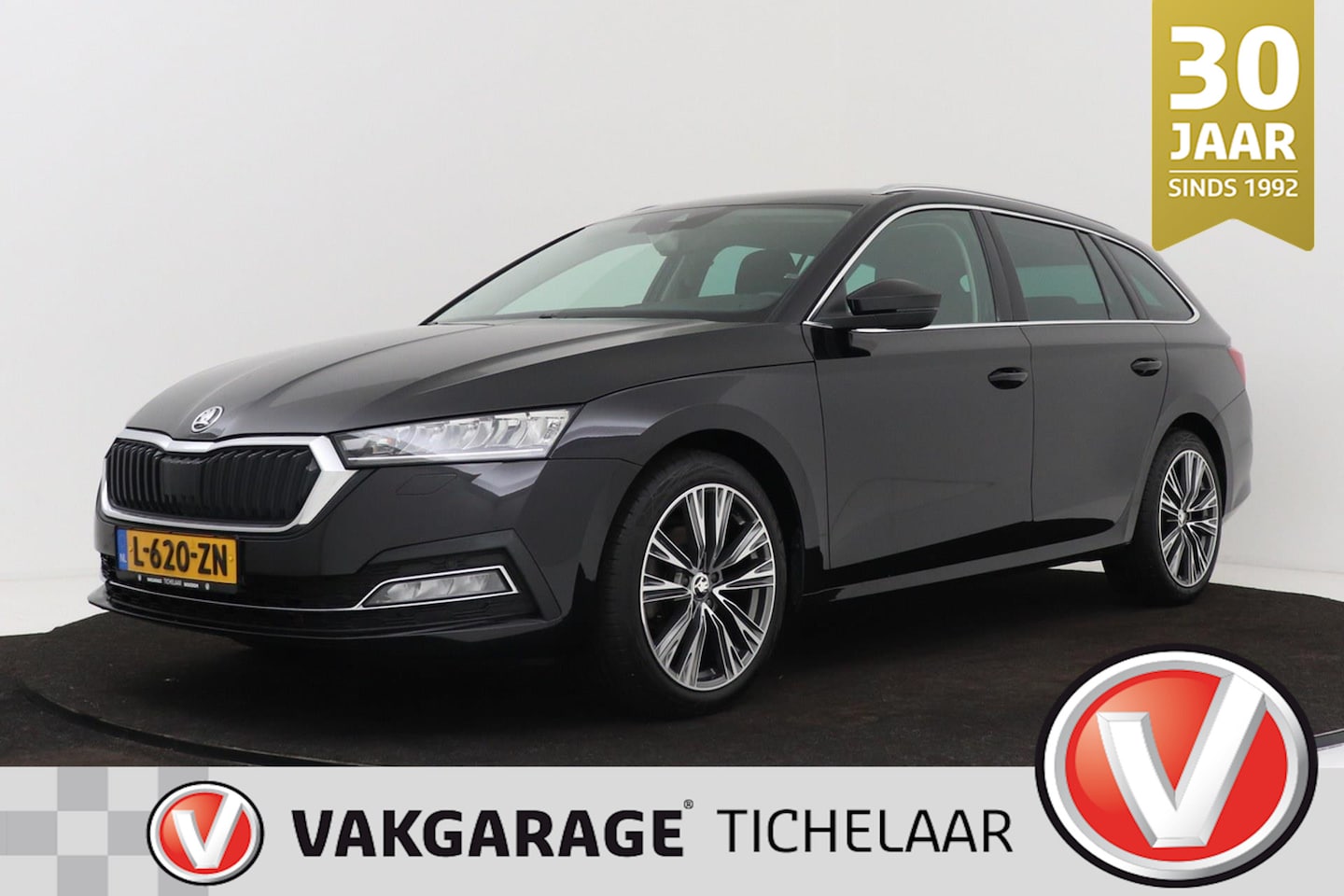 Skoda Octavia Combi - 1.5 TSI | Uitklap Trekhaak | 150 PK | CarPlay | Cruise Control | Camera | Digital Cockpit - AutoWereld.nl