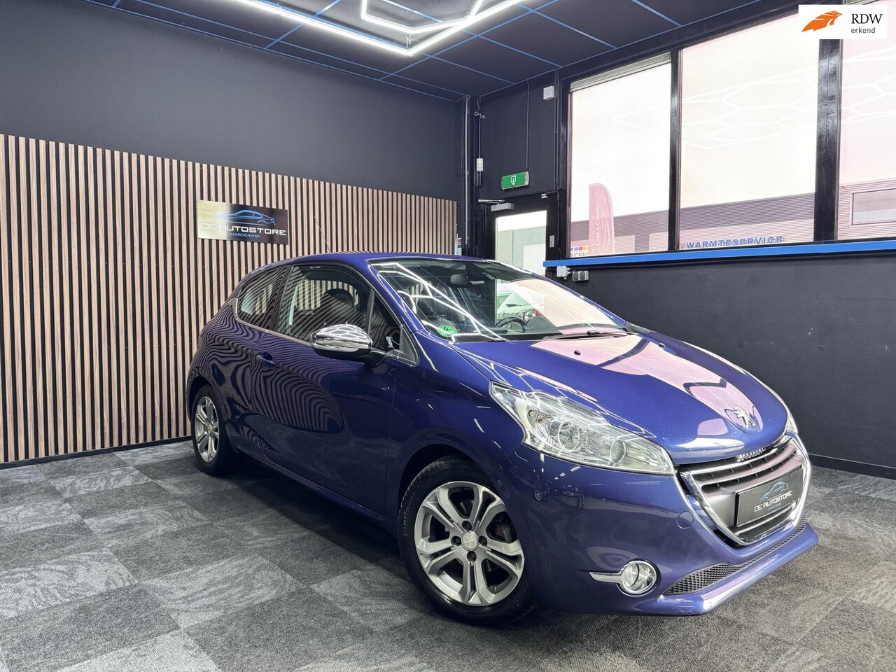 Peugeot 208 - 1.4 VTi Allure 1e Eig navi cruise leder Usb Lm Velgen - AutoWereld.nl