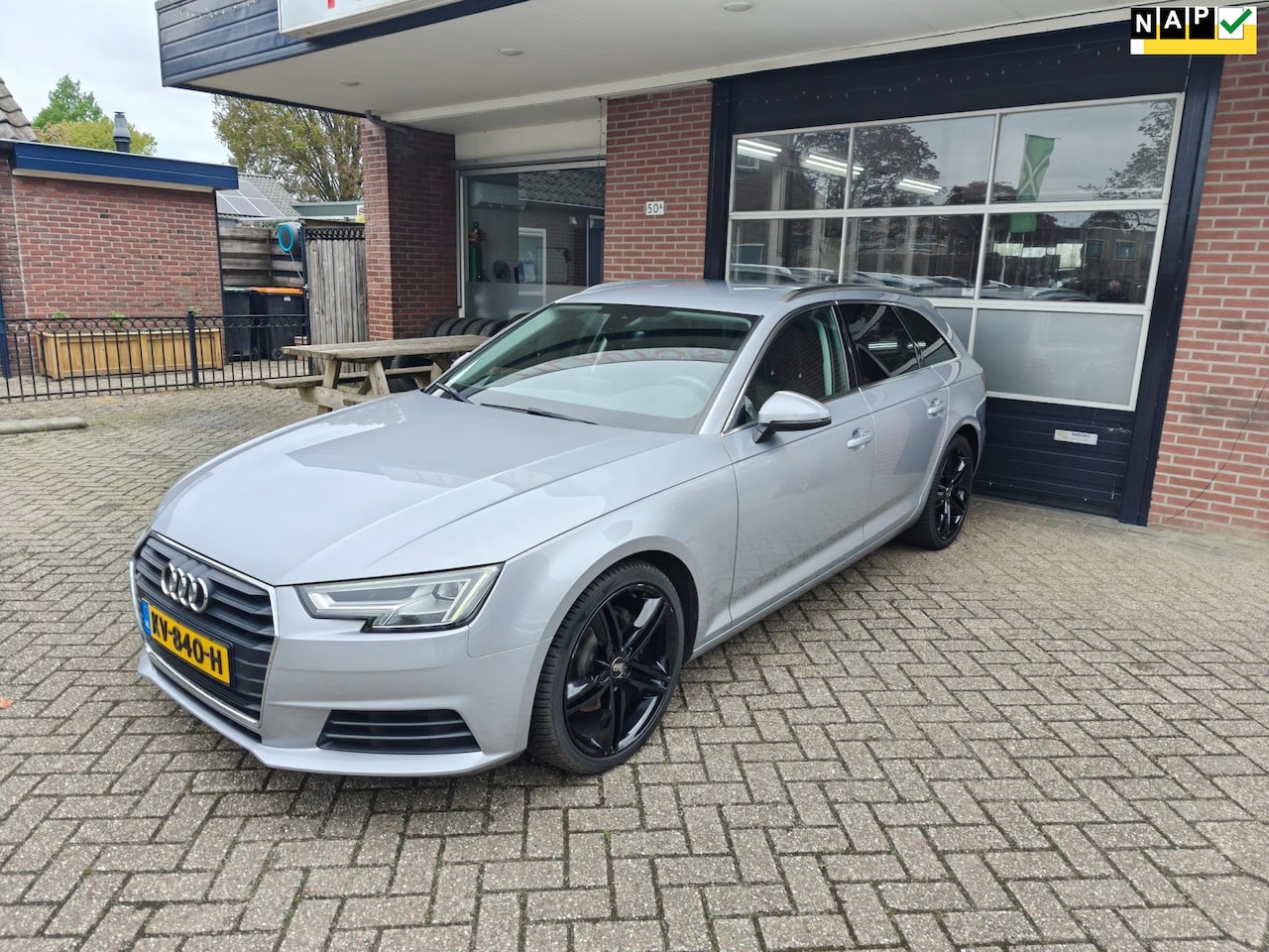 Audi A4 Avant - 2.0 TFSI ultra Pro Line 2.0 TFSI ultra Pro Line, Automaat, Keyless, Led, PDC, NAVI, ORG NL, NAP - AutoWereld.nl