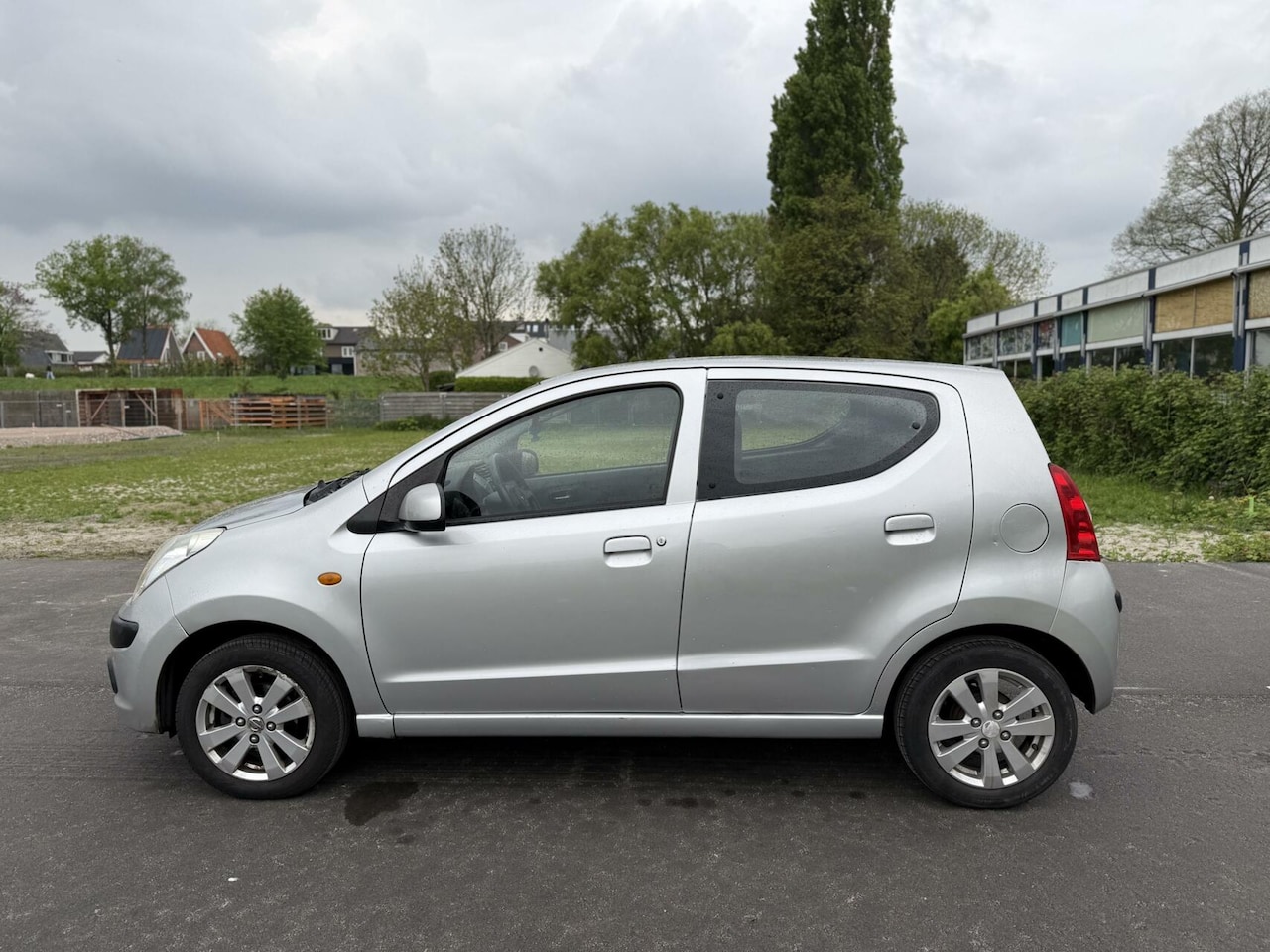 Nissan Pixo - 1.0 5 deurs Airco Bluetooth APK Nette auto - AutoWereld.nl