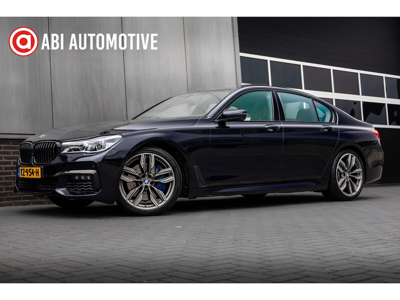 BMW 7-serie - 750i 449 pk xDrive M-Sportpakket / NL-Auto/ Laser/ Head-Up/ 360-Camera/ Soft-Close/ Keyles - AutoWereld.nl