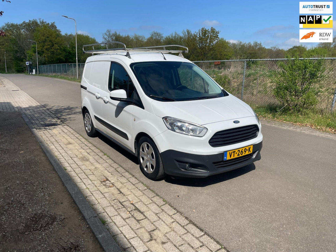 Ford Transit Courier - 1.5 TDCI Trend Zeer nette dealeronderhouden Courier - AutoWereld.nl