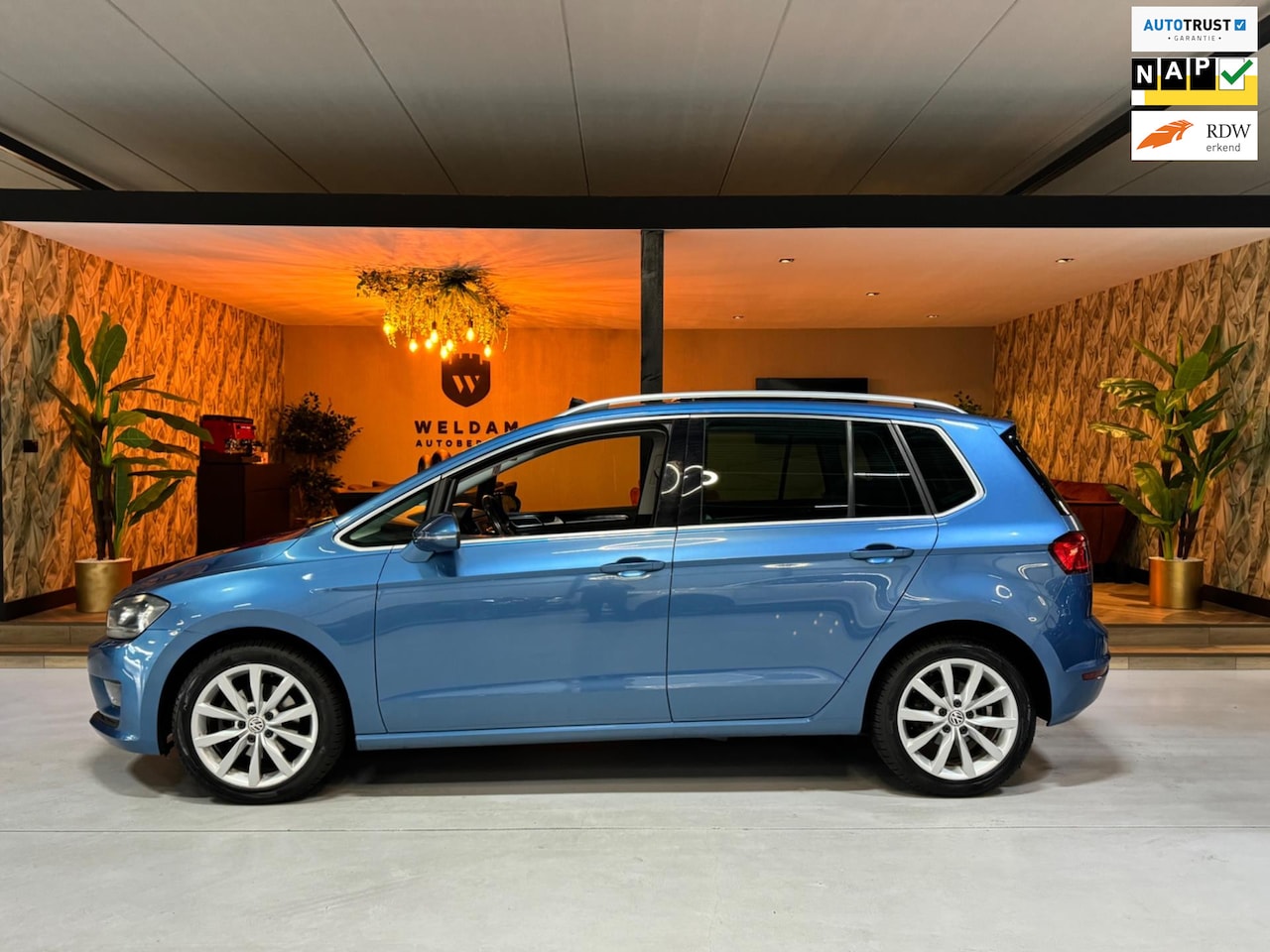 Volkswagen Golf Sportsvan - 1.4 TSI Highline Garantie Pano Parkeersensoren StoelVW Cruise Clima Navi Rijklaar - AutoWereld.nl