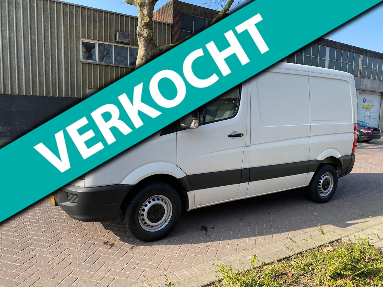 Volkswagen Crafter - 32 2.0 TDI * 140.047 KM NAP * Airco * Cruise Control * Euro5 * APK 16-1-2026 * 80KW=109PK - AutoWereld.nl