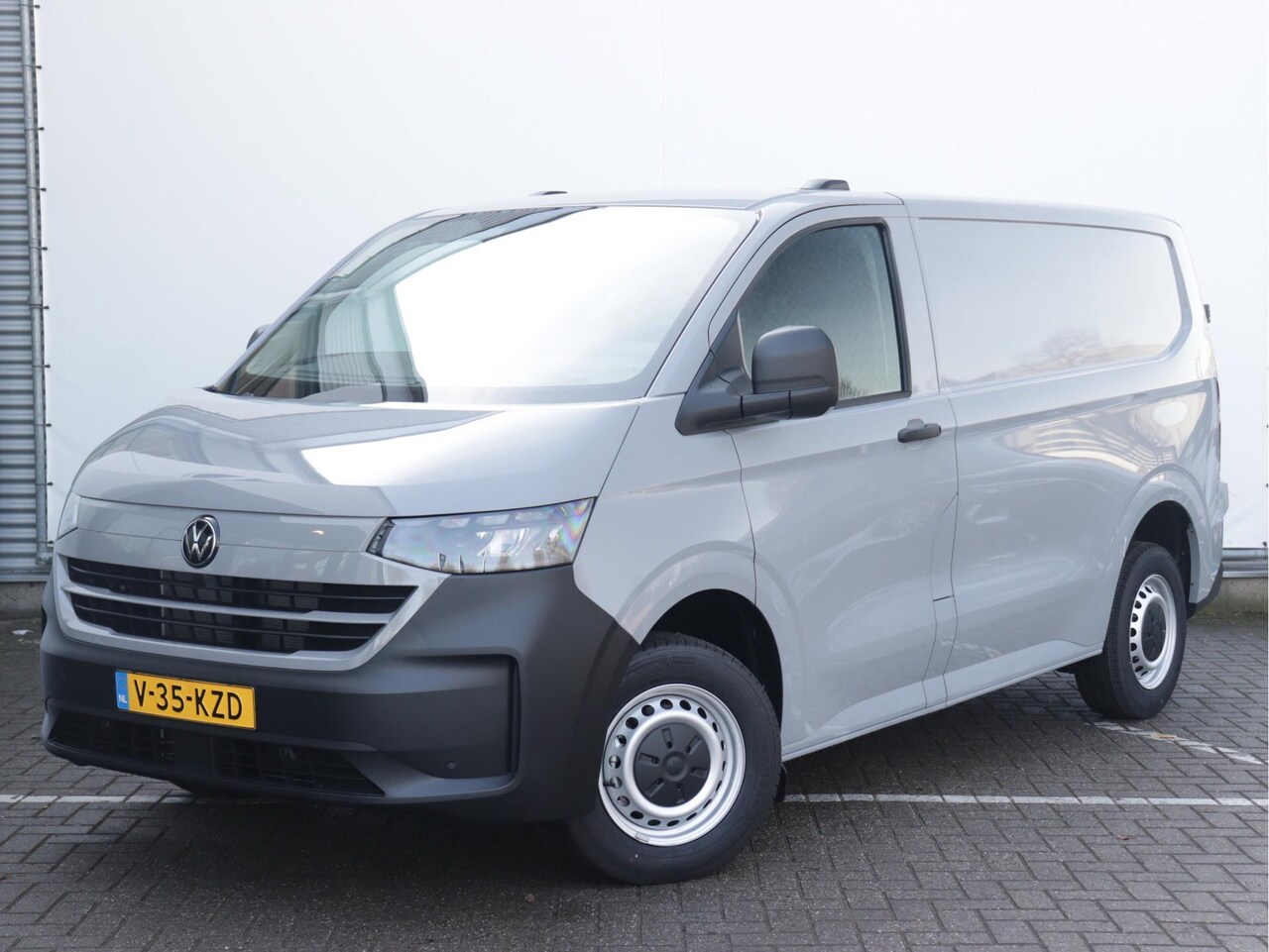 Volkswagen Transporter - 2.0 TDI 110PK L1H1 Life | BPM-vrij | Camera | PDC | App Connect | Cruise Control | - AutoWereld.nl