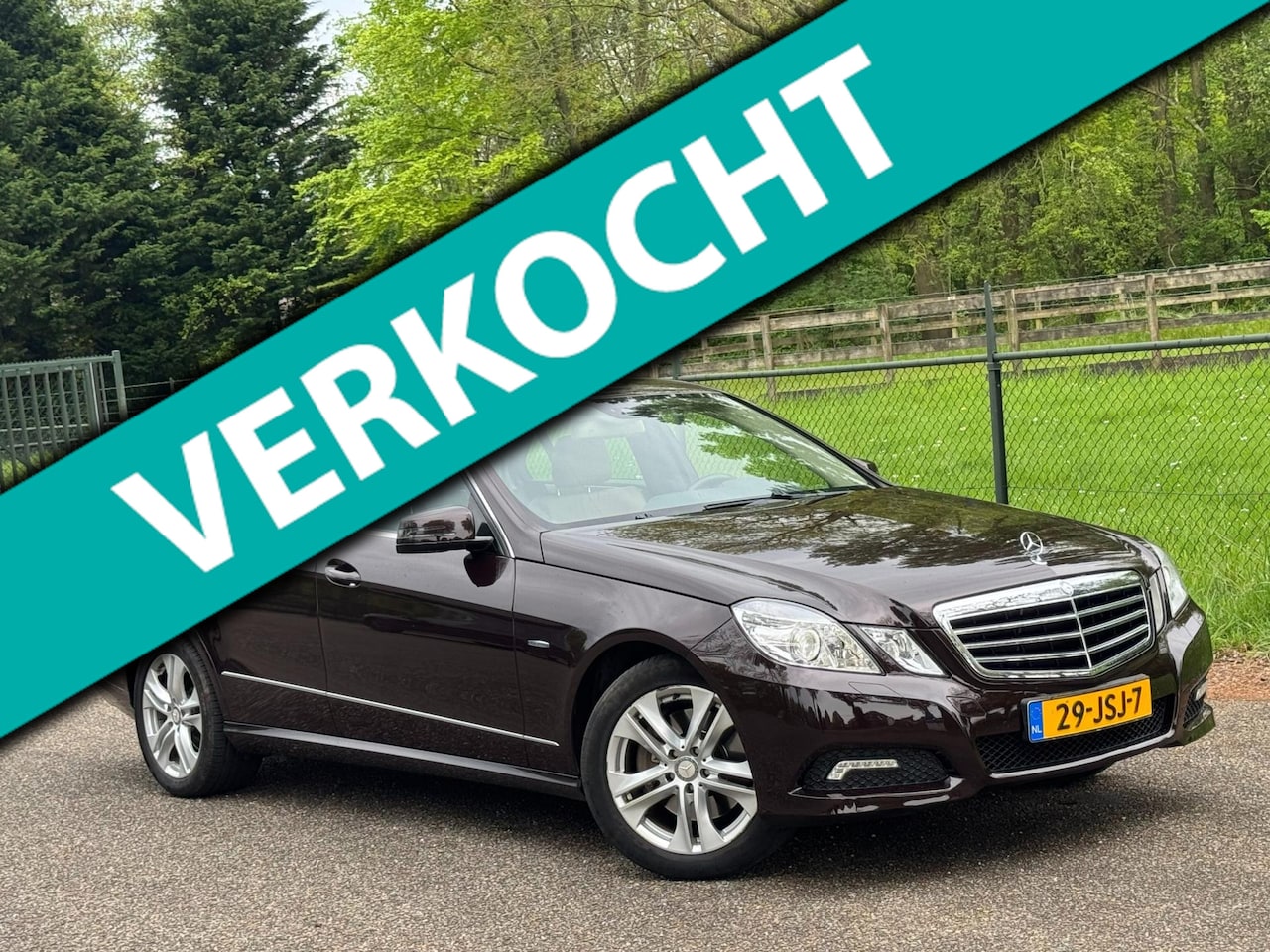 Mercedes-Benz E-klasse - 250 CGI Avantgarde /Xenon/Automaat/Trekhaak/Navi/ - AutoWereld.nl