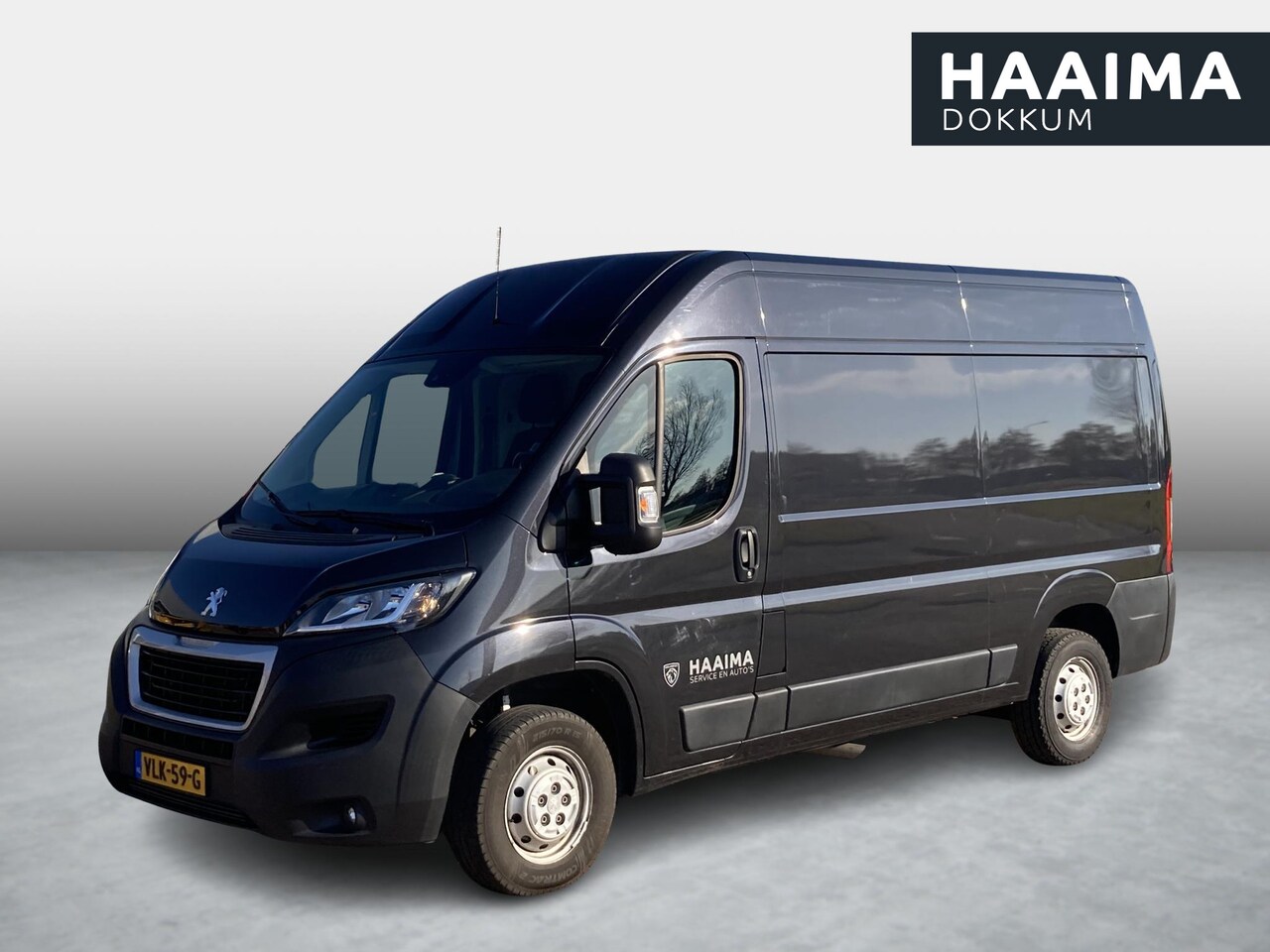 Peugeot Boxer - 335 2.2 BlueHDi 165 L2H2 Asphalt | Trekhaak | Luxe Boxer | Zwart | Parkeer camera | - AutoWereld.nl