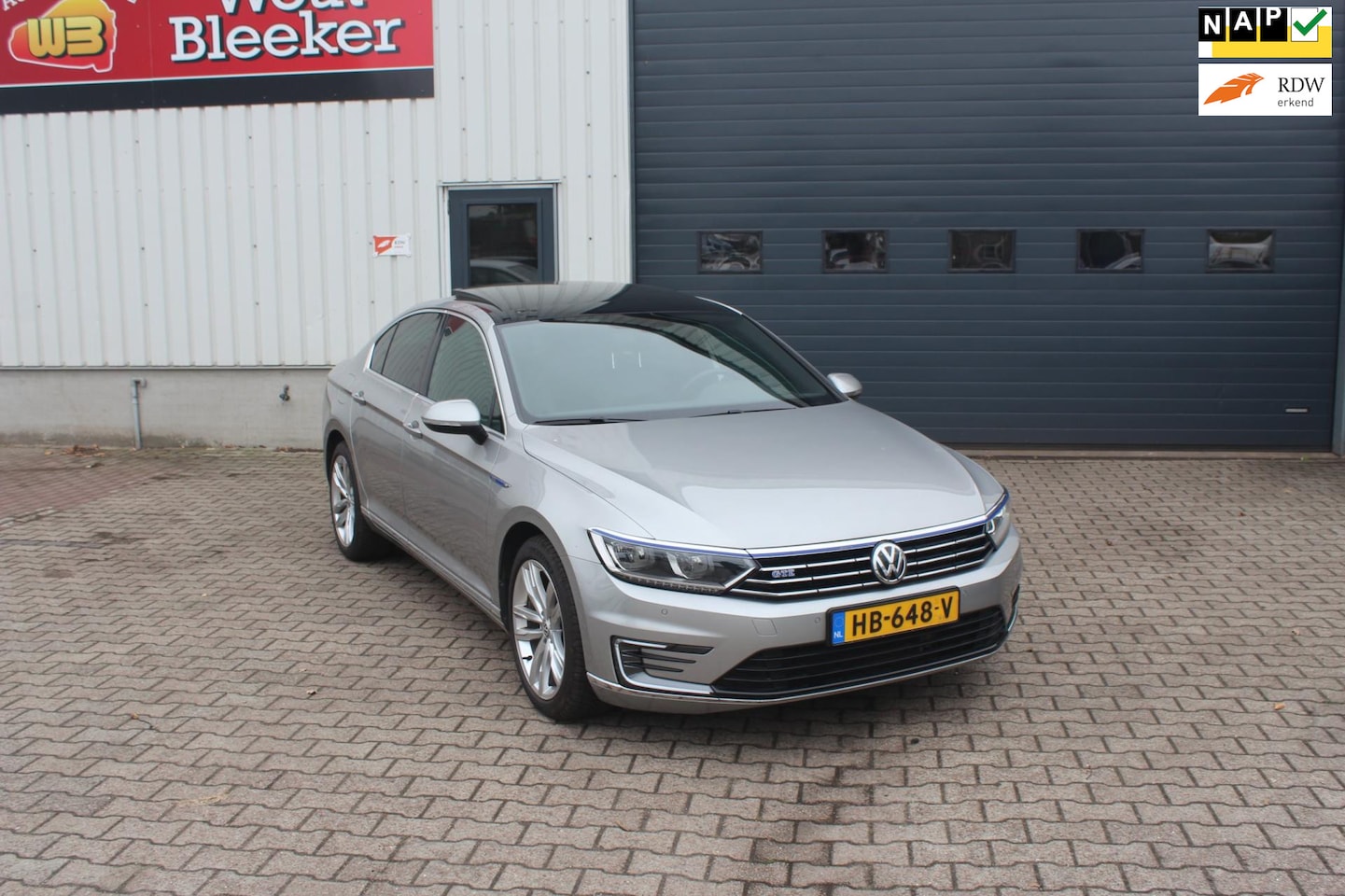 Volkswagen Passat - 1.4 TSI GTE Highline Stoelverw, pano dak. - AutoWereld.nl