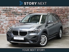 BMW X1 - sDrive20i High Executive Automaat / Trekhaak / Head-Up Display / Achteruitrijcamera / Lede