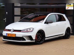 Volkswagen Golf - 2.0 TSI GTI Clubsport 500 PK | Schaalstoelen | Panorama | NL-Auto | 100% Onderhouden