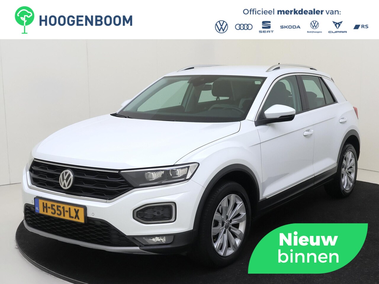 Volkswagen T-Roc - 1.5 TSI Sport | Stoelverwarming | Navigatie | Digital cockpit Pro | LED verlichting | Adap - AutoWereld.nl