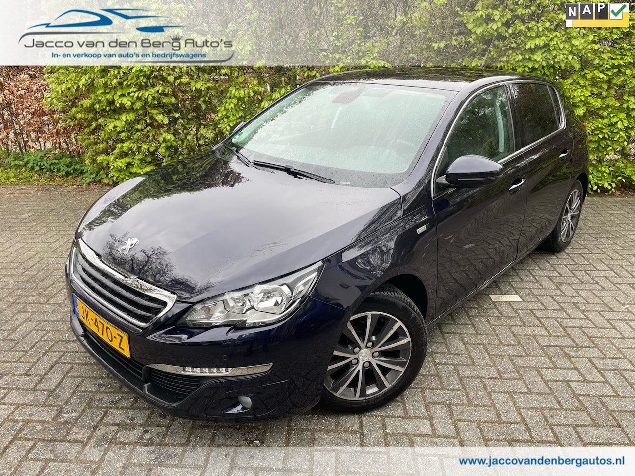 Peugeot 308 - 1.2 PureTech I Navigatie I Cruise Control - AutoWereld.nl