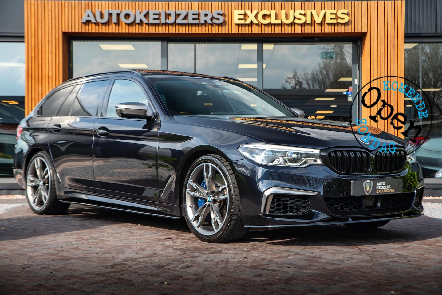 BMW 5-serie Touring - M550d xDrive High Executive Panodak Adapt. cruise 360Cam - AutoWereld.nl