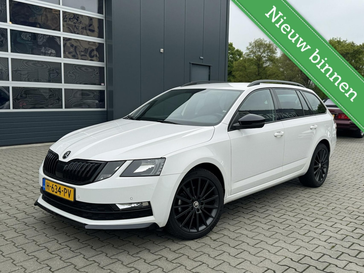 Skoda Octavia Combi - 1.0 TSI Greentech Sport Business 1.0 TSI 85kW Greentech Sport Business - AutoWereld.nl
