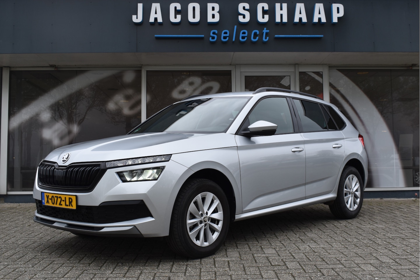 Skoda Kamiq - 1.0 TSI Sport Business / Carplay / Sensoren achter / LED / Sportstoelen - AutoWereld.nl