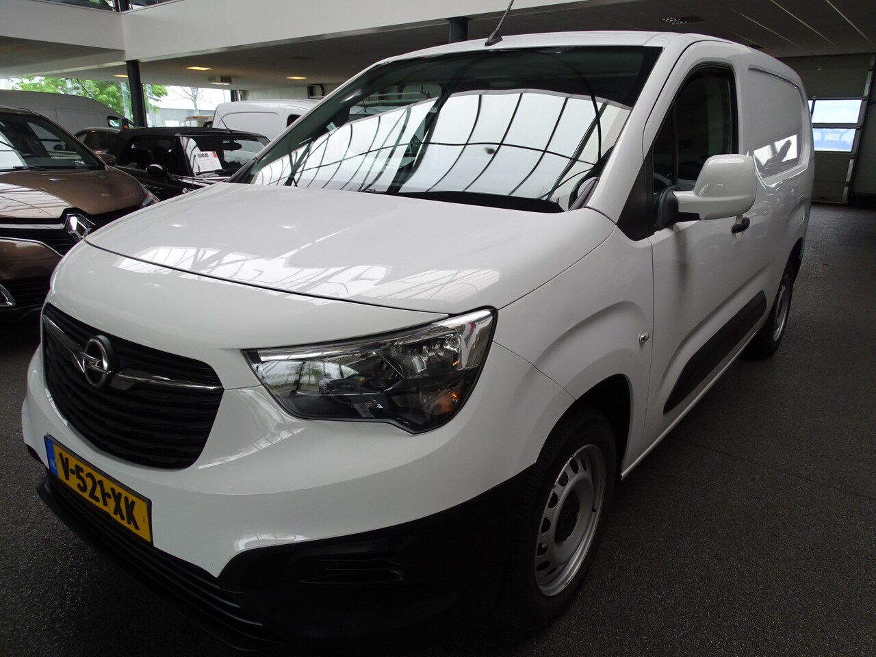 Opel Combo - 1.5D L2H1 Edition maxi, Carplay, Navi, Cruise, Airco, Etc. - AutoWereld.nl