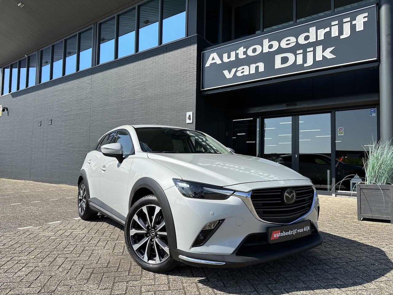 Mazda CX-3 - 2.0 GT-M Autom. Navi Camera Leer - AutoWereld.nl
