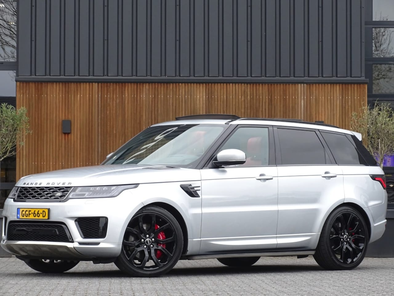 Land Rover Range Rover Sport - P400e 405PK Hybrid HSE / LED - AutoWereld.nl