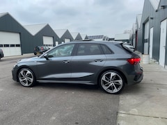 Audi A3 Sportback - 45 TFSI e S edition Competition Pano Camra RS stoelen Keyless ACC