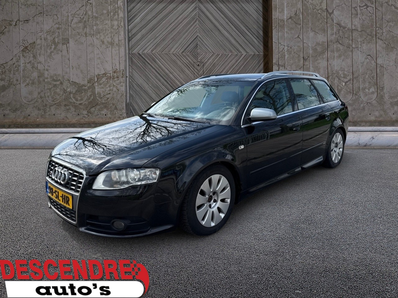 Audi A4 Avant - 2.0 TDI Pro Line S-line motor 200.000km - AutoWereld.nl