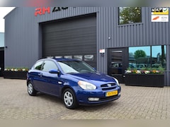 Hyundai Accent - 1.6i Dynamic |Invalide auto | Automaat | Handgas en handbedrijfsrem