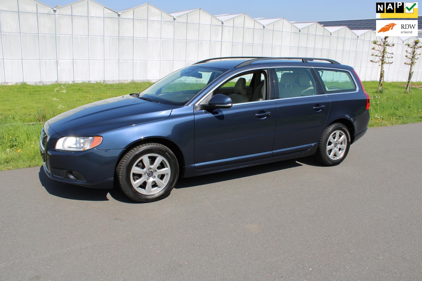 Volvo V70 - 1.6 T4 Limited Edition met Leder en Navigatie - AutoWereld.nl