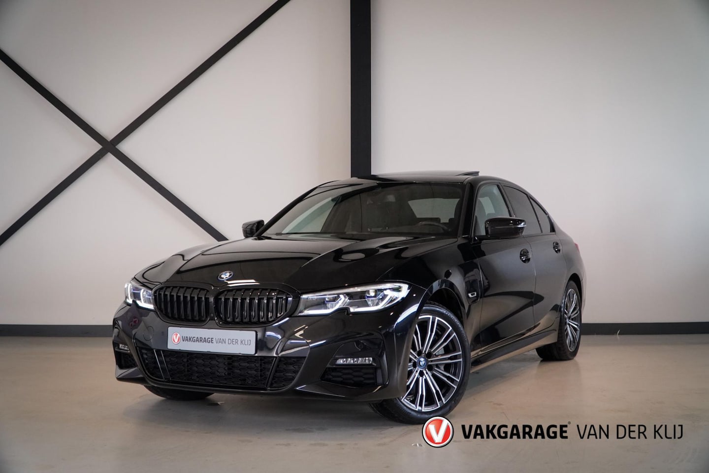BMW 3-serie - Sedan 330e xDrive M-Sport | Schuifdak | Laser | 360 Camera | Stoel/Stuurverw. | Head-Up | - AutoWereld.nl