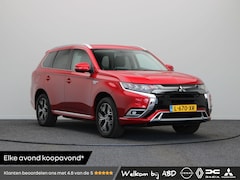 Mitsubishi Outlander - 2.4 PHEV Intense | Trekhaak | Achteruitrijcamera | Stoelverwaming | Apple Carplay/Android