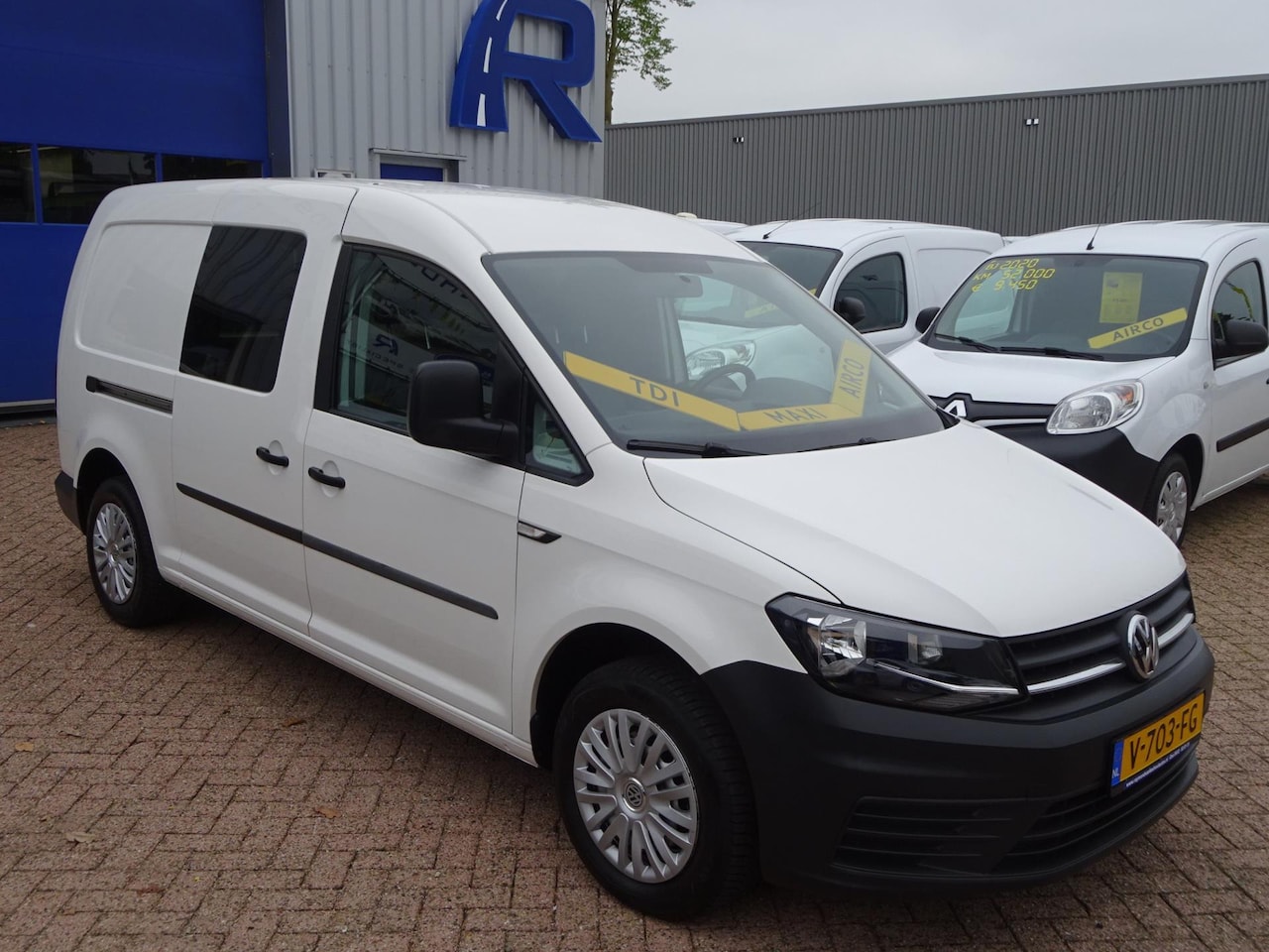 Volkswagen Caddy Maxi - 2.0 TDI L2H1 BMT AIRCO CRUISE CONTROL NAVIGATIE - AutoWereld.nl