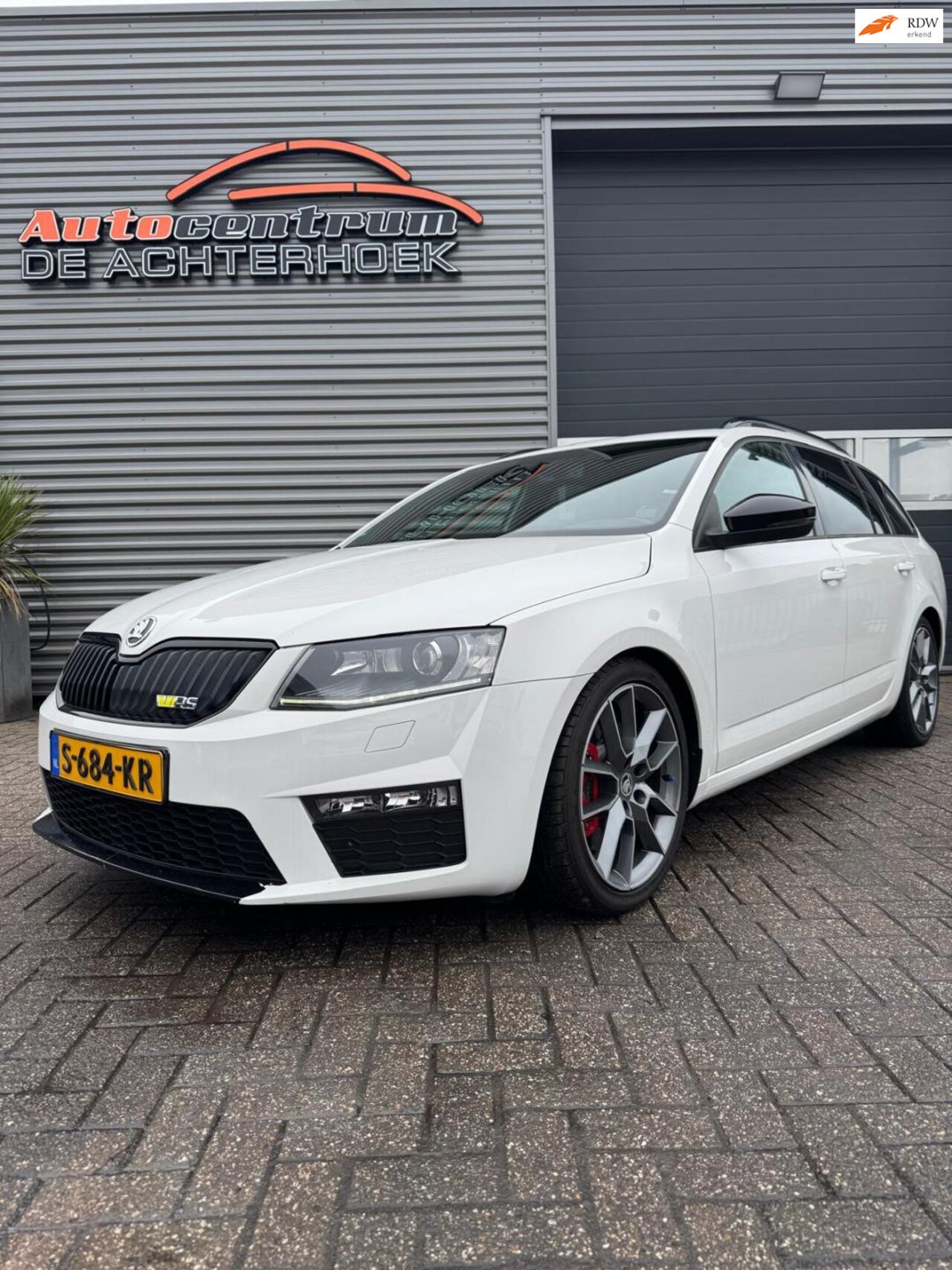 Skoda Octavia Combi - 2.0 TSI RS 220PK XENON*NAVI*PDC!!! - AutoWereld.nl