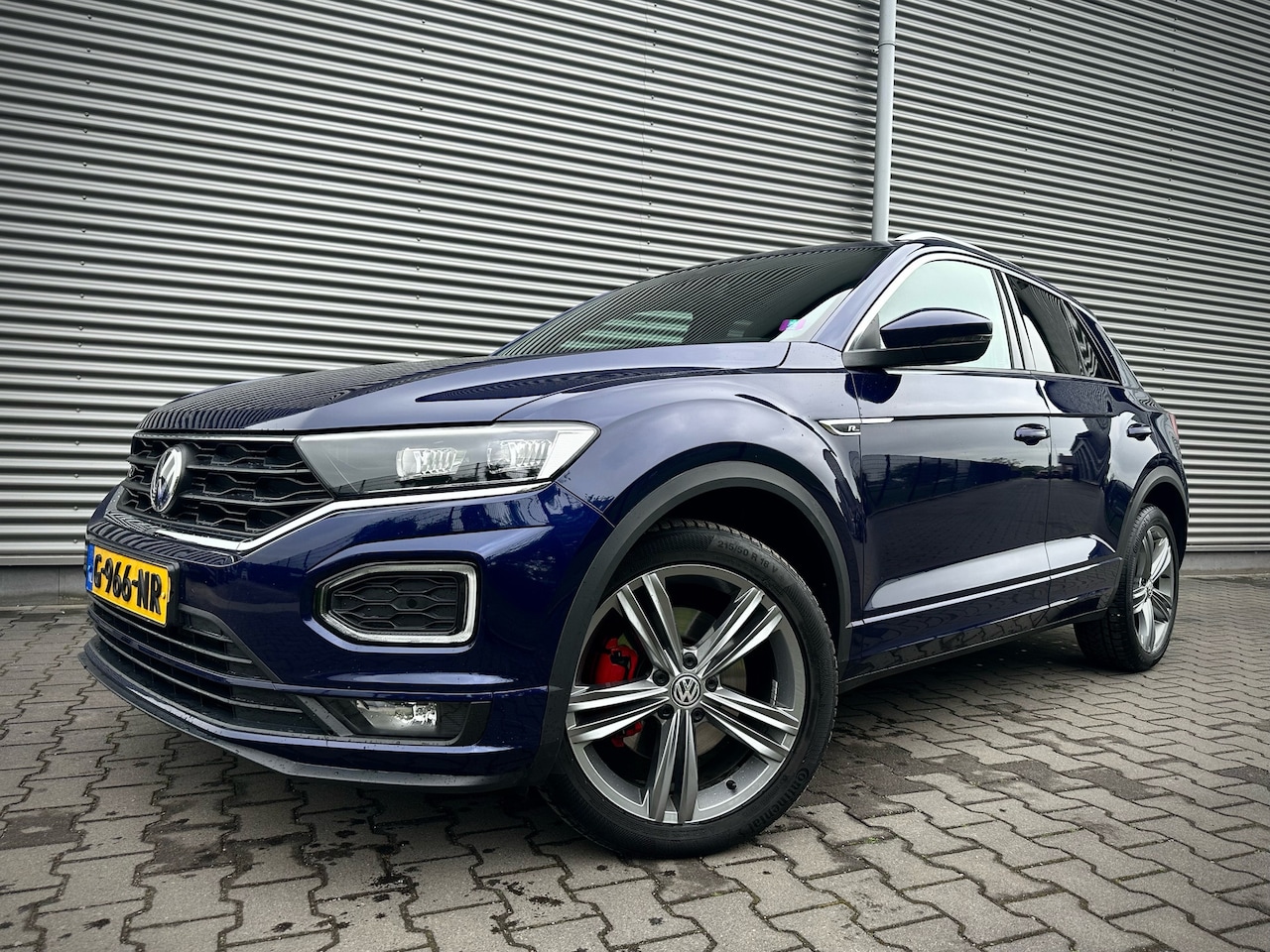 Volkswagen T-Roc - T-Roc 1.5 TSI 150pk R-line - AutoWereld.nl