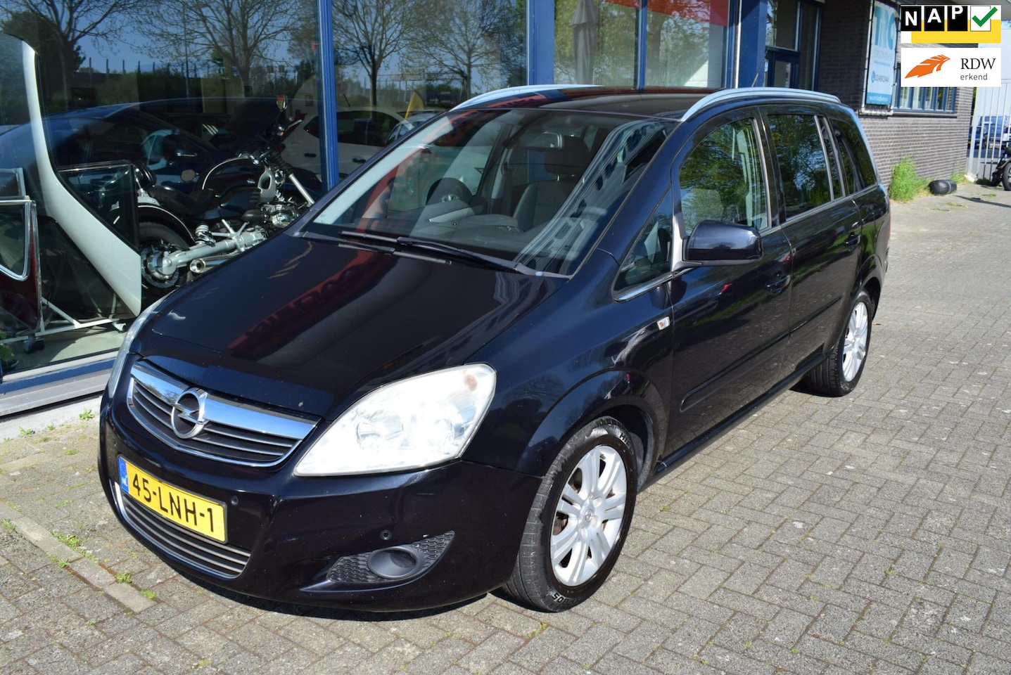 Opel Zafira - 1.6 Cosmo 7 persoons, climate, cruise - AutoWereld.nl