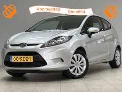 Ford Fiesta - 1.25 Limited/ Trekhaak/ Airco/ C.V. Afstand/ Elek. pakket/ Isofix/ Radio-CD AUX/ Multi. St