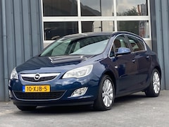 Opel Astra - 1.4 Turbo Cosmo Navi Airco Cruise Trekhaak