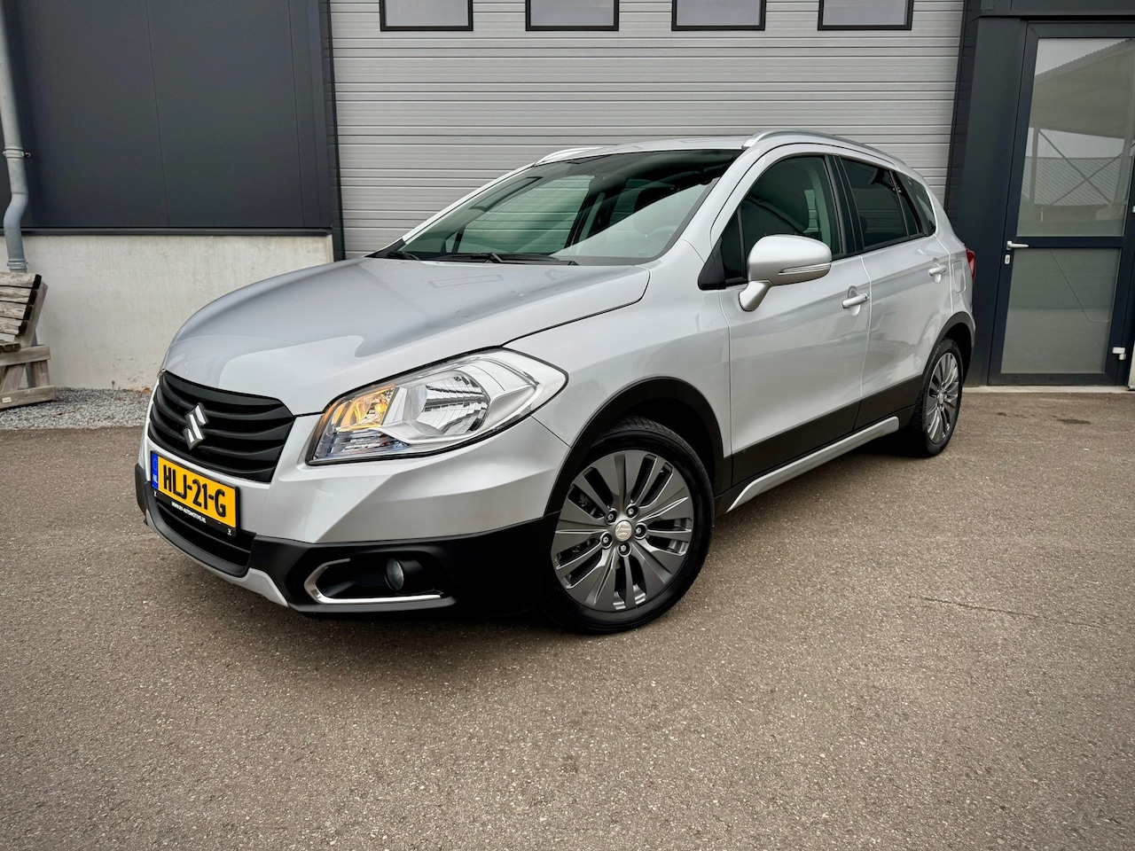 Suzuki SX4 S-Cross - 1.6 Exclusive AUTOMAAT / PANO - AutoWereld.nl