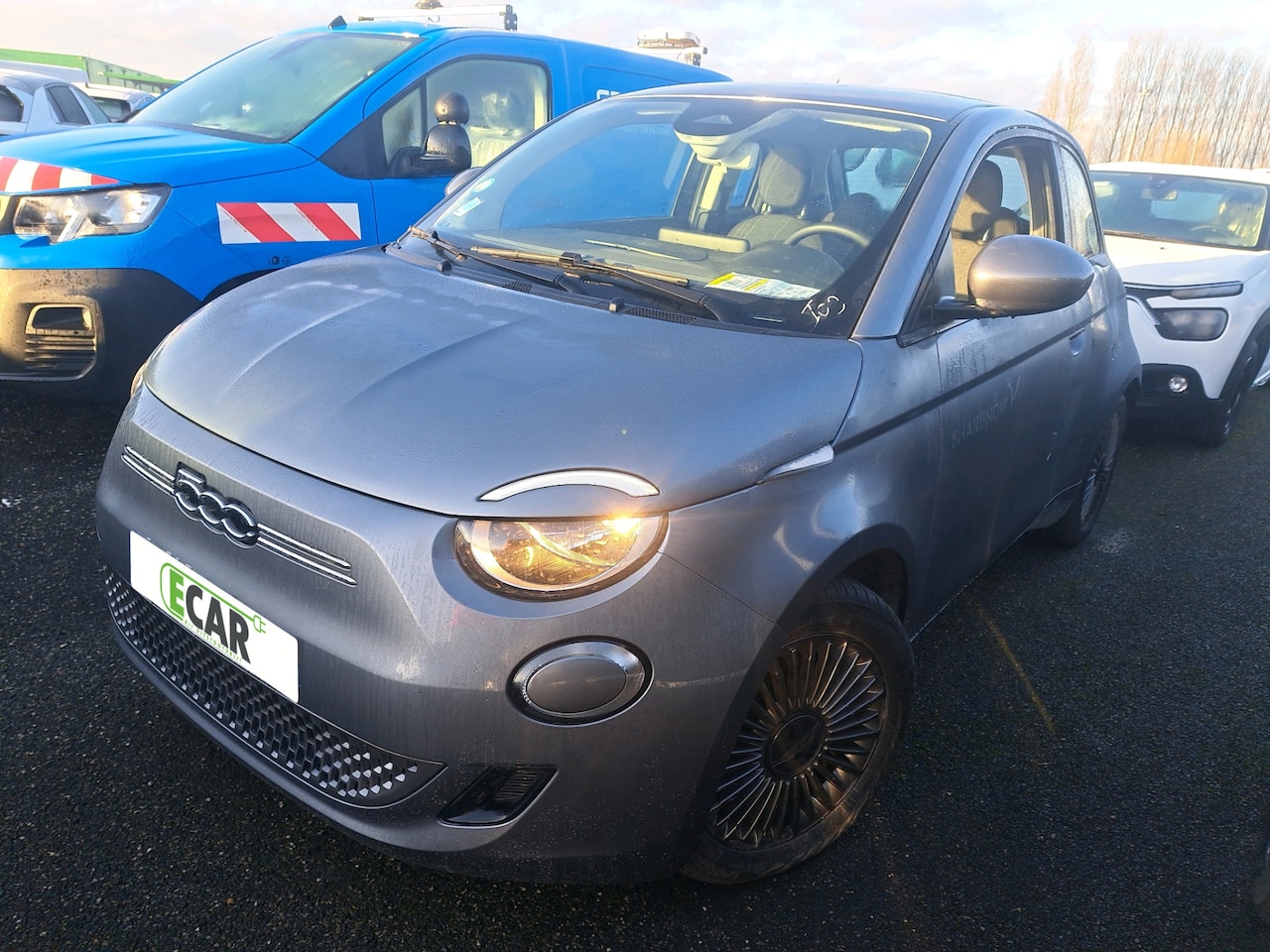 Fiat 500e - Icon 3+1 42 kWh | LM Velgen | Navigatie | - AutoWereld.nl
