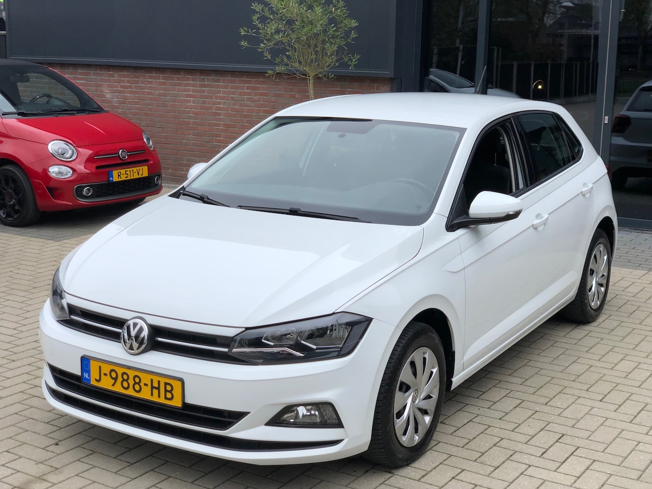 Volkswagen Polo - 1.0 TSI NIEUWSTAAT LED CRUISE APPLE CARPLAY 5 DEURS - AutoWereld.nl