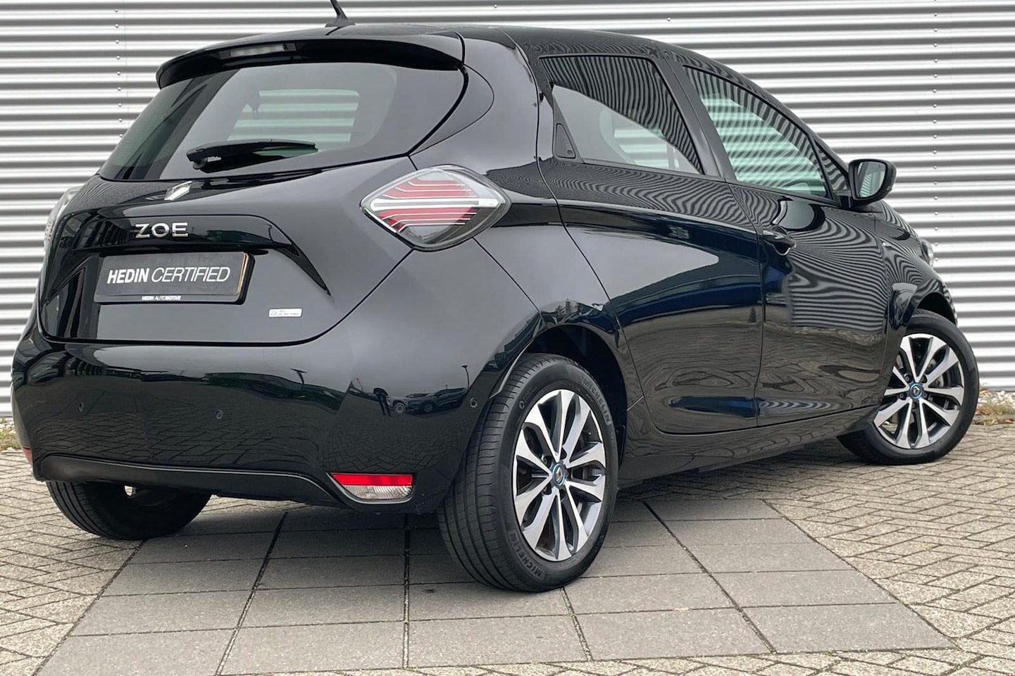 Renault Zoe - R135 Edition One 52 kWh | Apple Carplay/Android Auto | Stoelverwarming | Stuurwiel verwarm - AutoWereld.nl