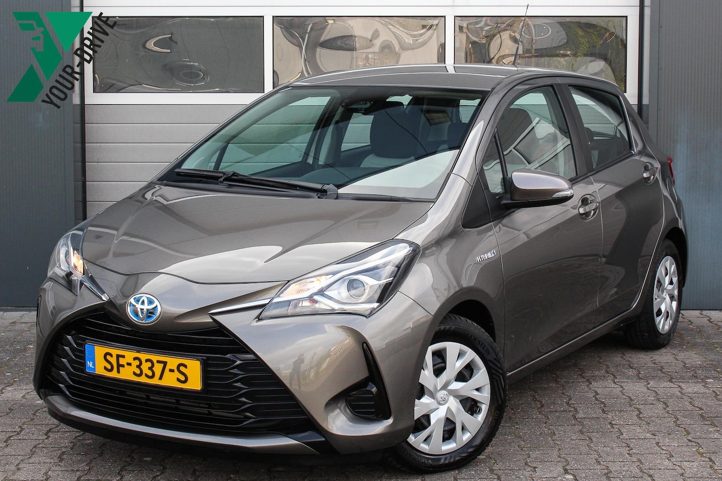 Toyota Yaris - 1.5 Hybrid Aspiration | Zeer nette origineel Nederlandse Yaris (dealer onderhouden) - AutoWereld.nl