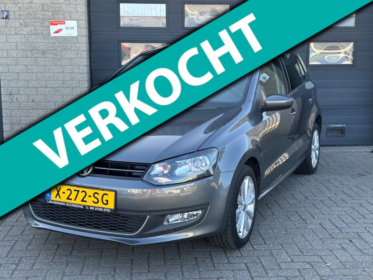 Volkswagen Polo - 1.2 Easyline / PDC / Pano / Carplay / Stoelverwarming / Clima / Onderhoudsboekjes - AutoWereld.nl
