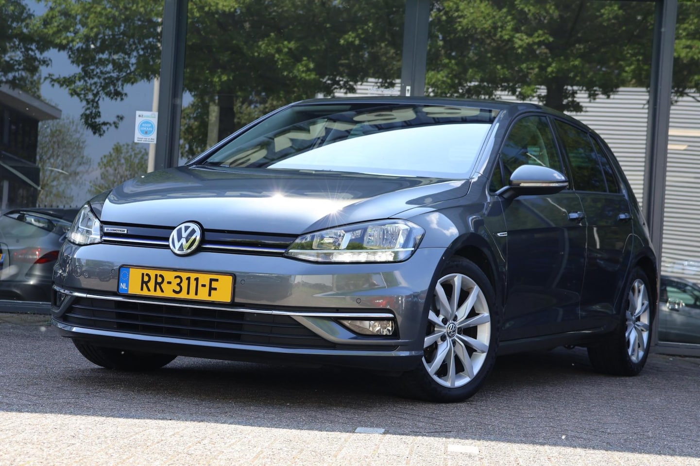 Volkswagen Golf - 1.5 TSI CL Business |DSG|Carplay|Massage| - AutoWereld.nl