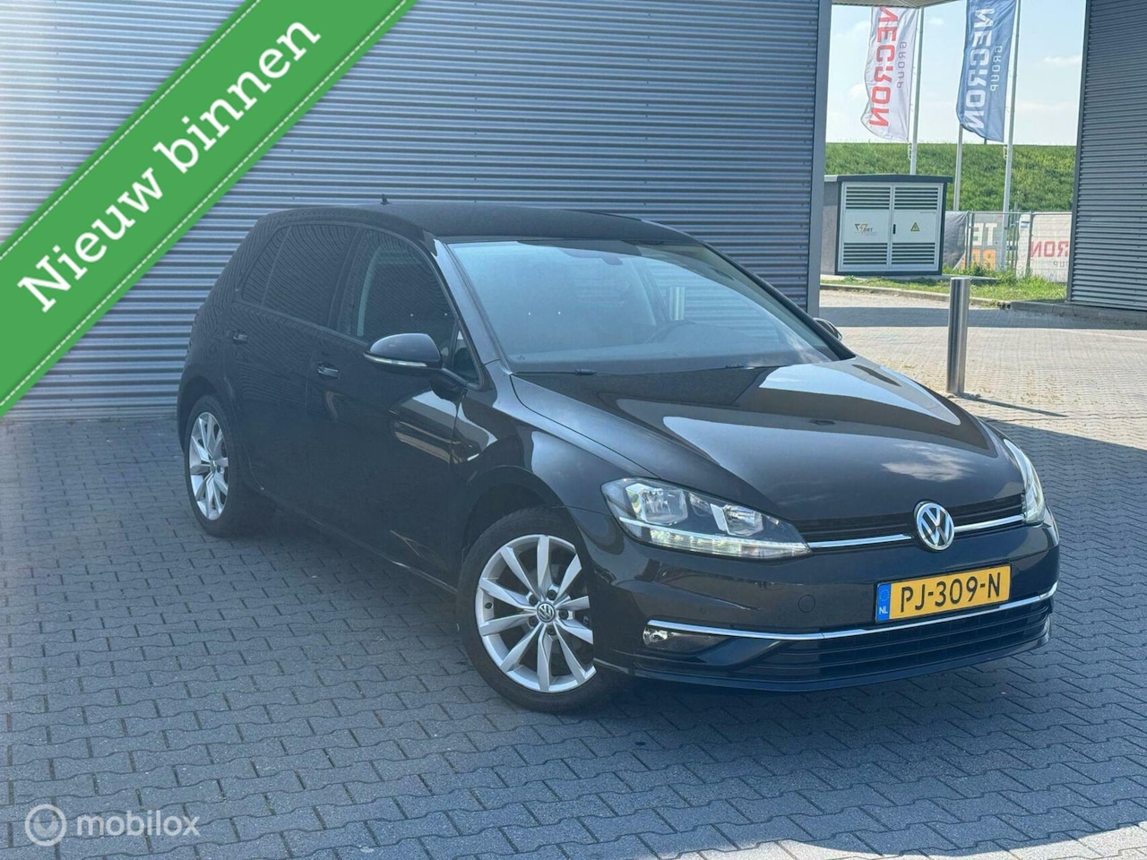 Volkswagen Golf - 1.0 TSI Highline Business R 1.0 TSI Highline Business R - AutoWereld.nl