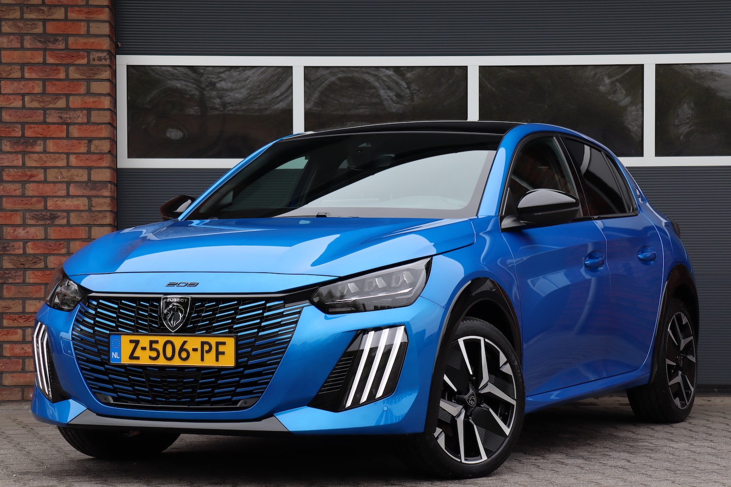 Peugeot 208 - 1.2 PureTech 100 GT Pano - AutoWereld.nl