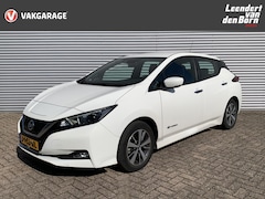 Nissan LEAF - Acenta 40 kWh Navigatie | Camera | Stoel en stuur verwarming | DAB | Apple Carplay/Android