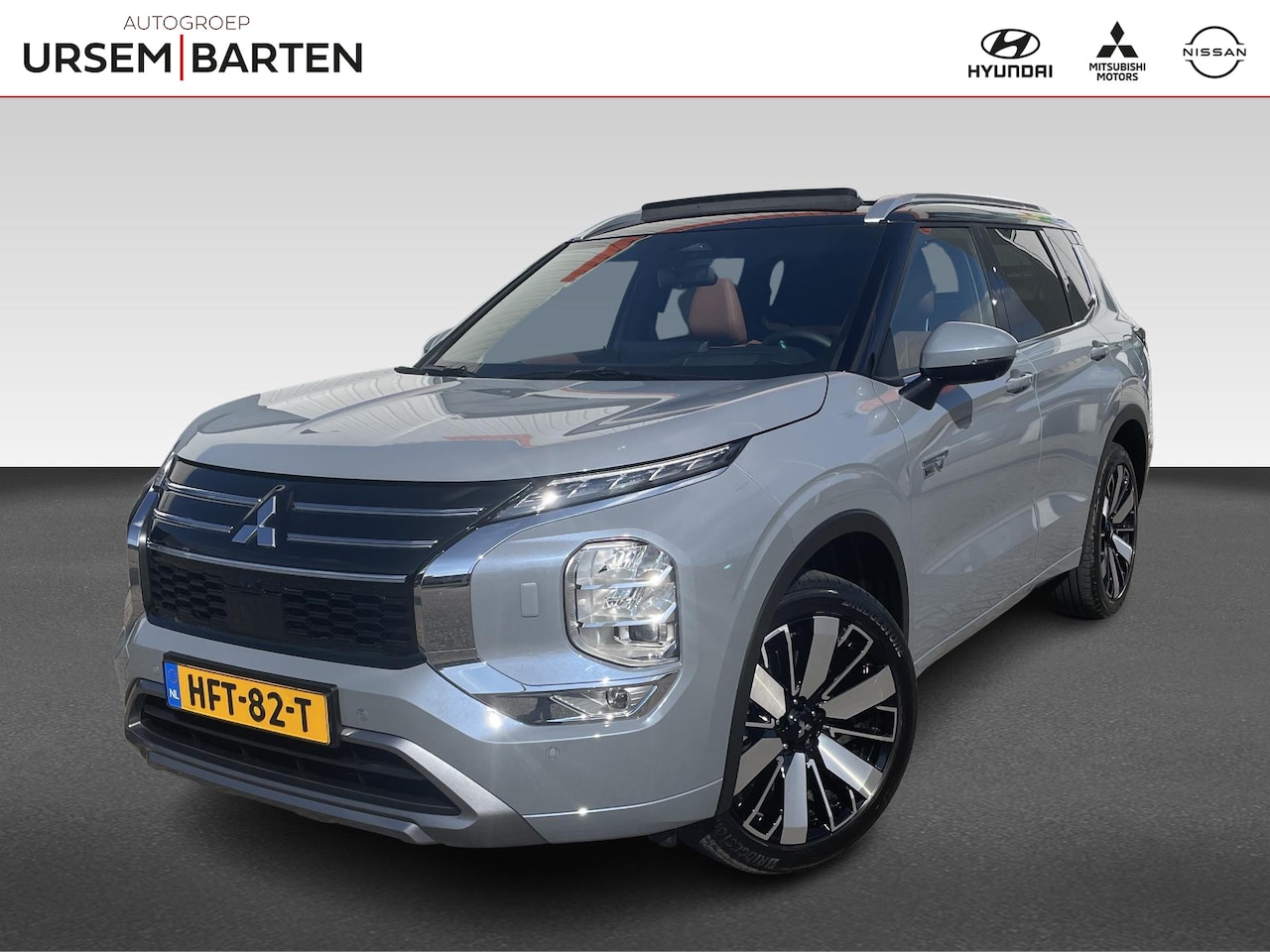 Mitsubishi Outlander - 2.4 PHEV Instyle+ 2.4 PHEV Instyle+ - AutoWereld.nl