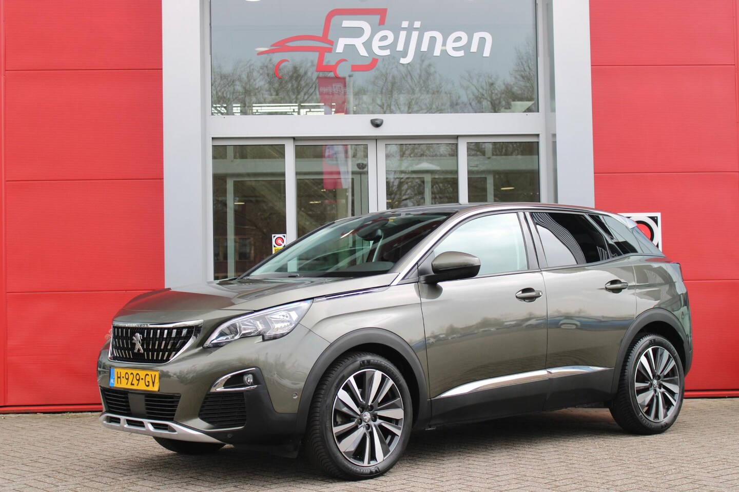 Peugeot 3008 - 1.2 130PK BLUE LEASE PREMIUM | 19" LICHTMETALEN VELGEN | ELEKTRISCH BEDIENBARE ACHTERKLEP - AutoWereld.nl