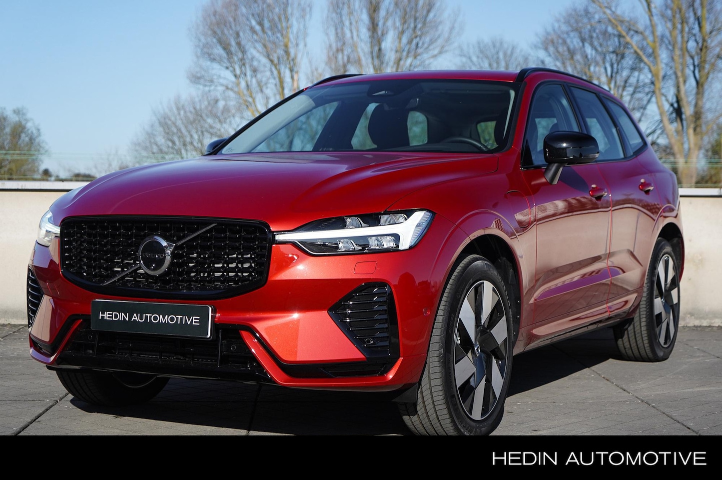 Volvo XC60 - 2.0 T6 Plug-in hybrid AWD Ultra Dark Volvo XC60 2.0 Recharge T6 AWD Ultra Dark | 360 Grade - AutoWereld.nl