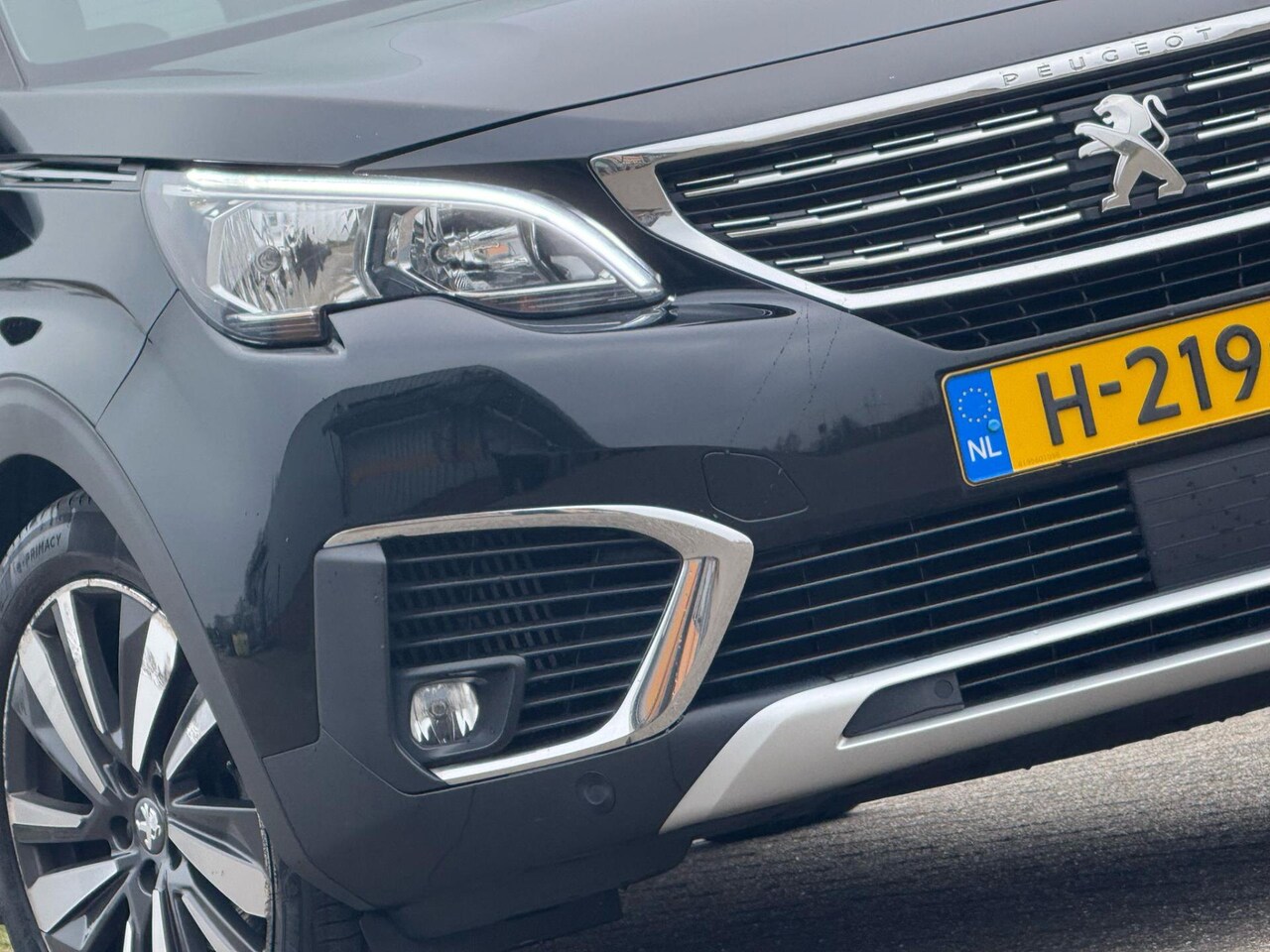 Peugeot 5008 - 1.2 PureTech 130pk GT-Line Automaat - Noir - Apple Carplay/19'' Washington - Topstaat - AutoWereld.nl