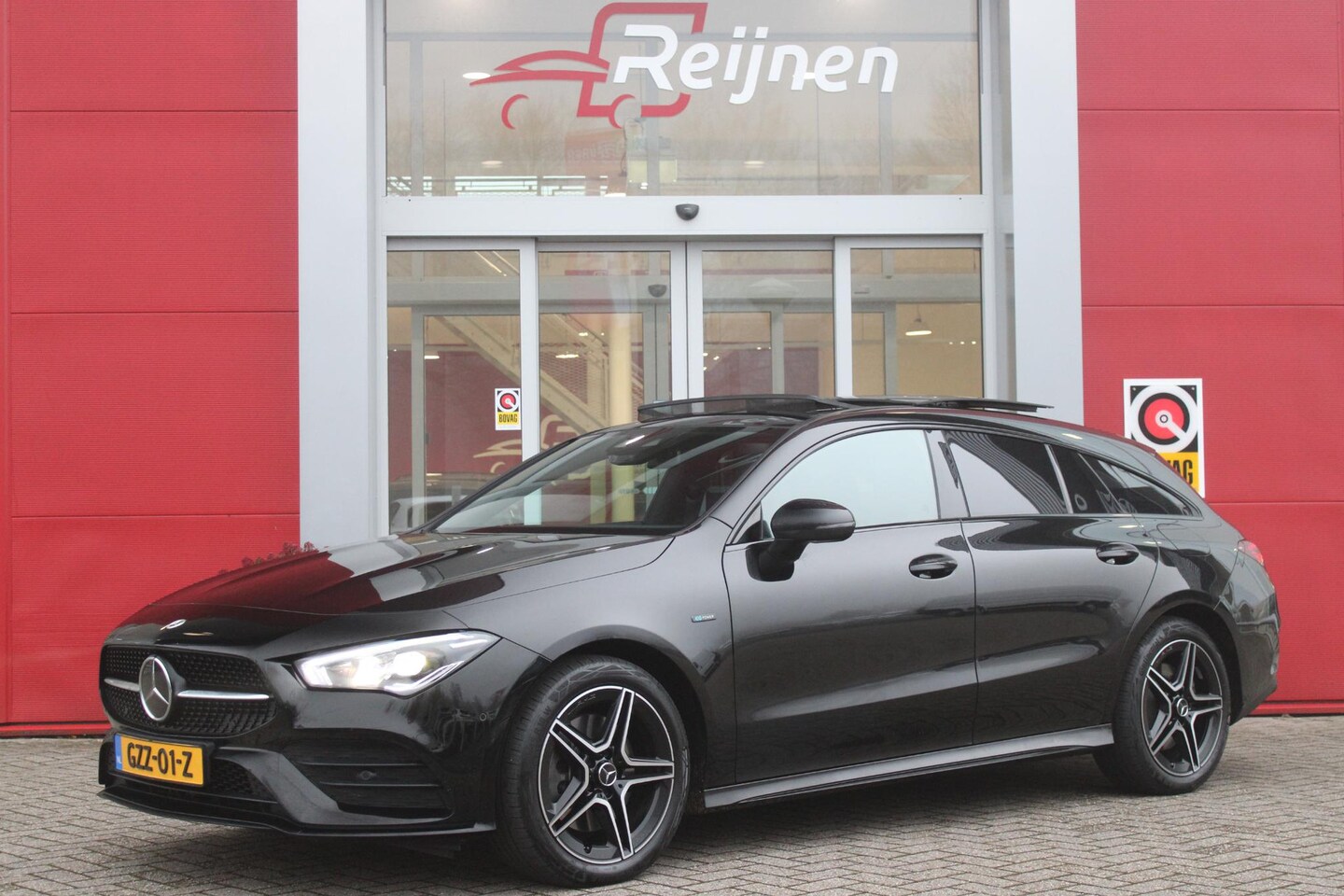 Mercedes-Benz CLA-klasse Shooting Brake - 250 e 218PK EDITION AMG | SFEER VERLICHTING | PANORAMISCH SCHUIF/KANTEL DAK | VERKEERSLICH - AutoWereld.nl