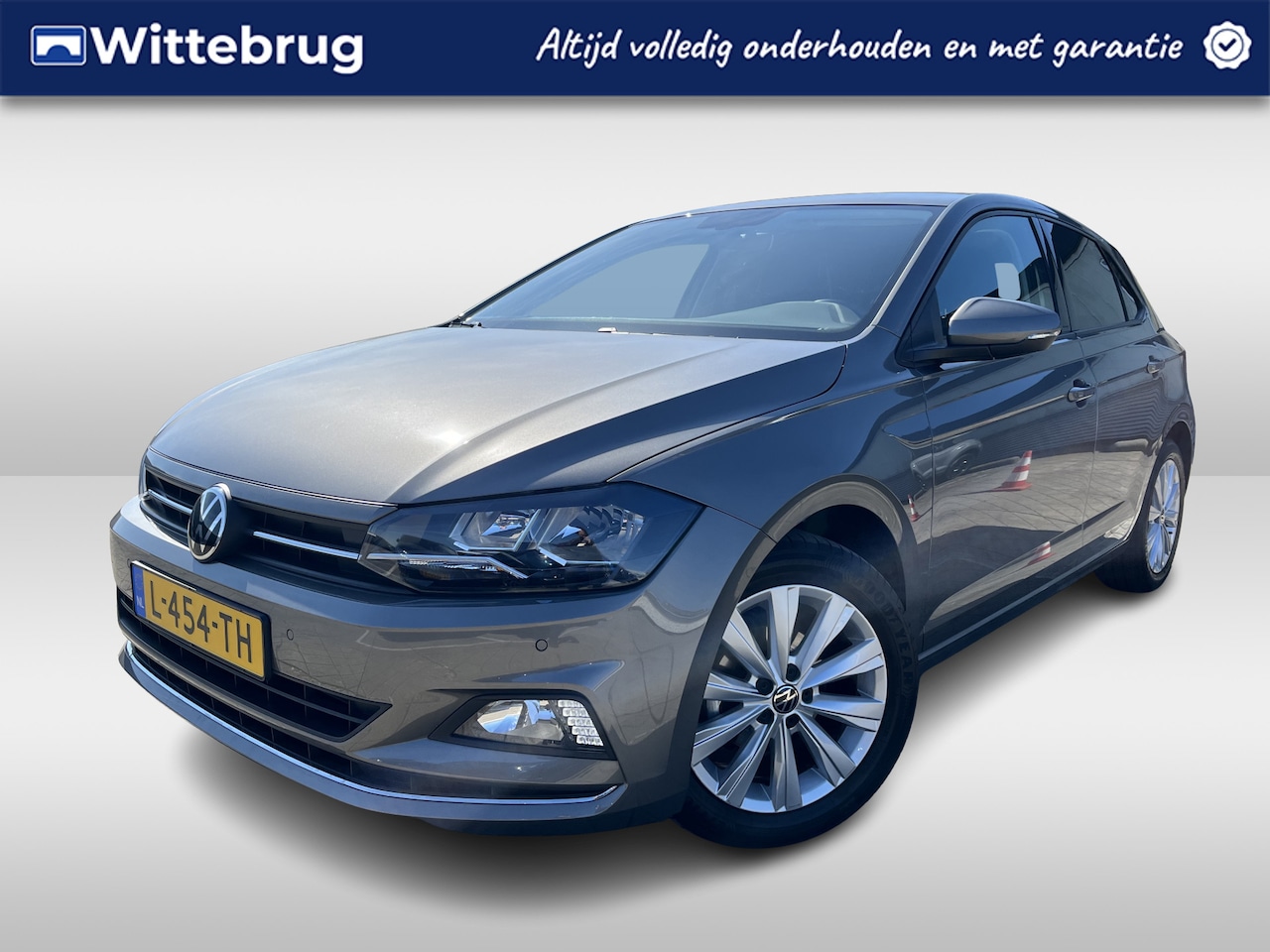 Volkswagen Polo - 1.0 TSI Highline Executive Navigatie / Parkeersensoren / Clima / Cruise control / App-conn - AutoWereld.nl